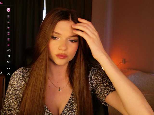 mirrrrra live cam on BongaCams
