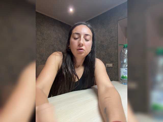 Ankalav02 live cam on BongaCams