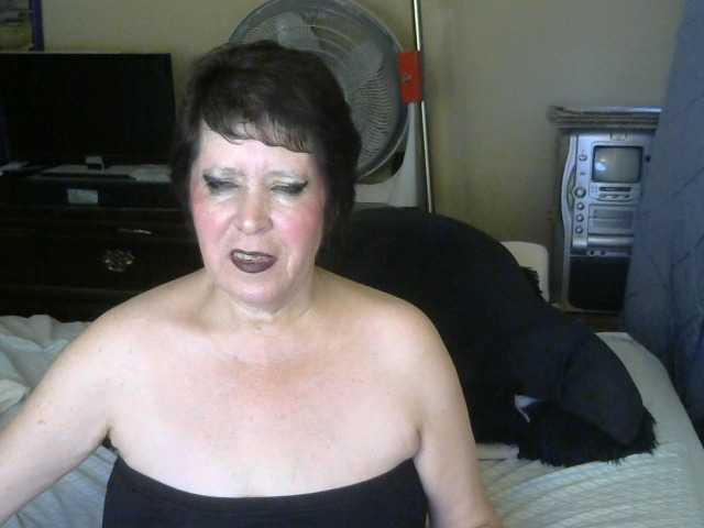 CherryRayne webcam bongacams model stream image