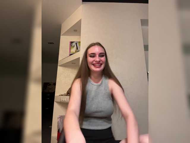Ineska1327 live cam
