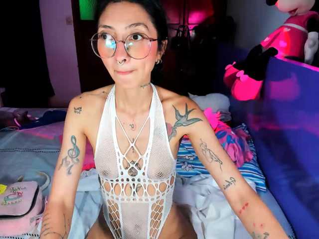 Anaislux, live now on BongaCams