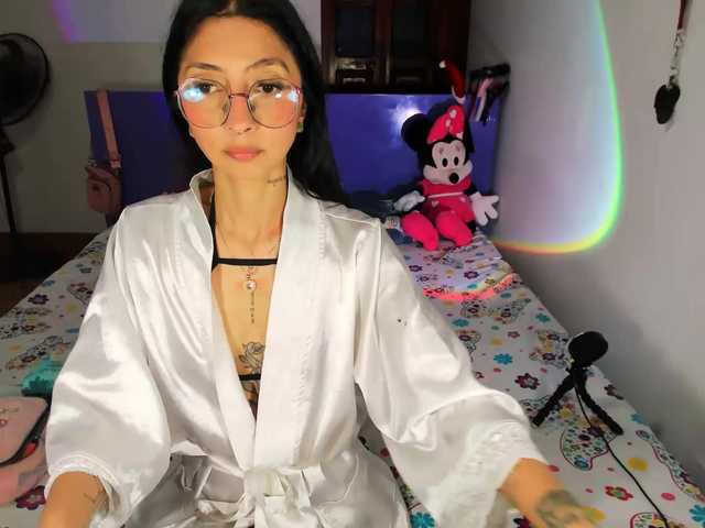 Anaislux live cam on BongaCams