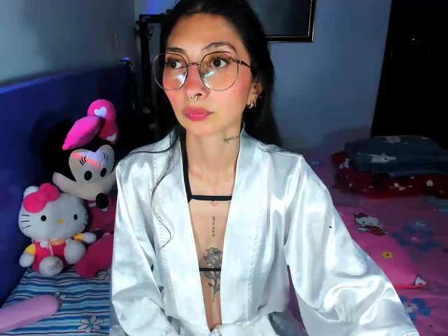 Anaislux live cam on BongaCams