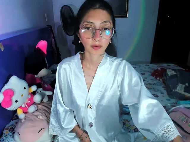 Anaislux live cam on BongaCams