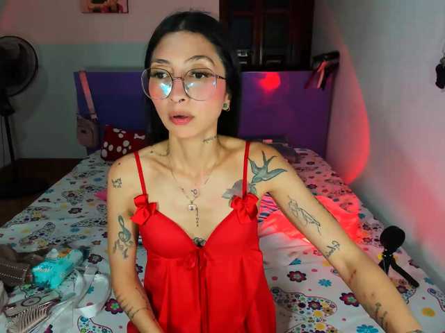 Anaislux live cam on BongaCams