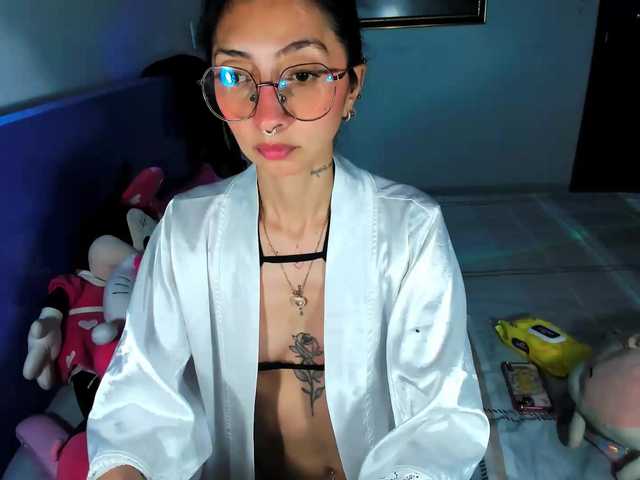 Anaislux live cam on BongaCams