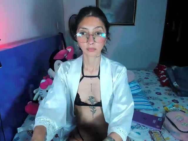 Anaislux live cam on BongaCams