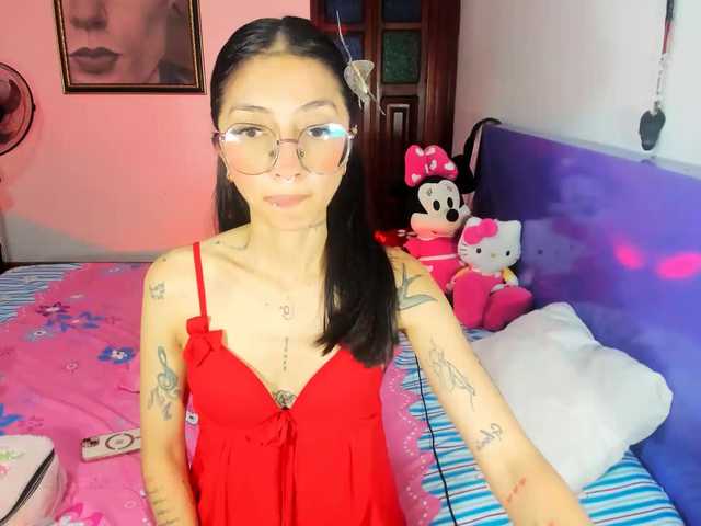Anaislux live cam on BongaCams