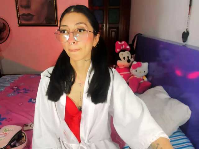 Anaislux live cam on BongaCams