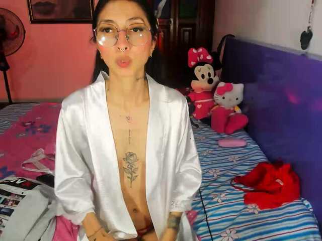 Anaislux live cam on BongaCams