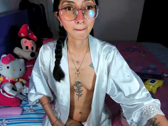 Anaislux live cam on BongaCams