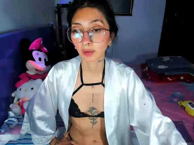 Anaislux live cam on BongaCams