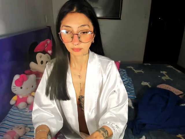 Anaislux live cam on BongaCams