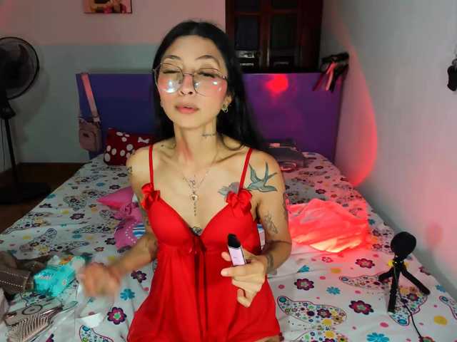Anaislux live cam on BongaCams