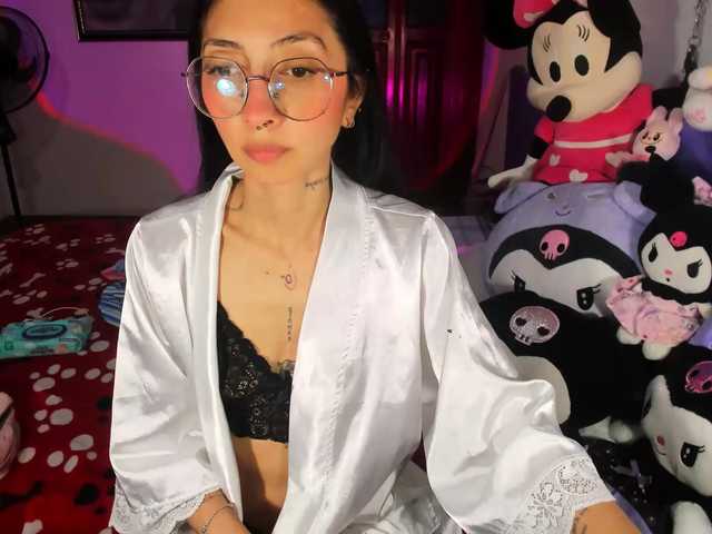 Anaislux live cam on UnifiedCams