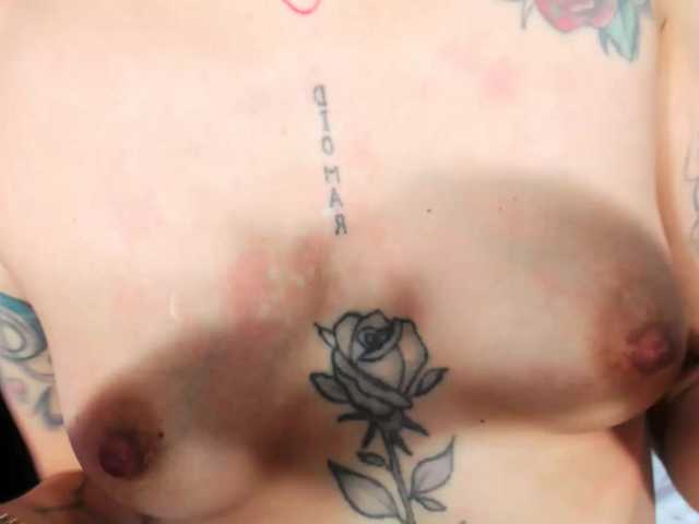 Anaislux live cam on BongaCams