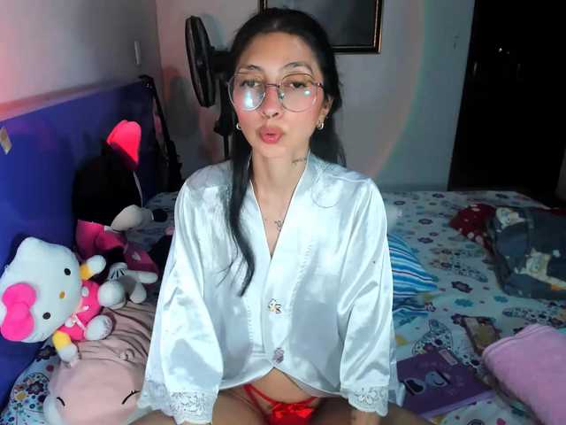 Anaislux live cam on BongaCams