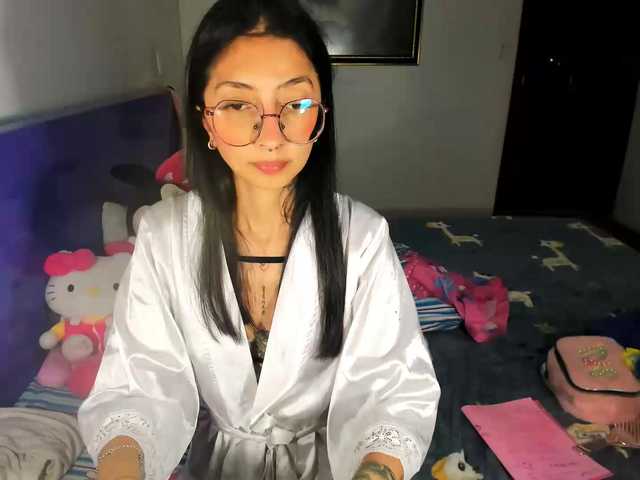 Anaislux live cam on BongaCams