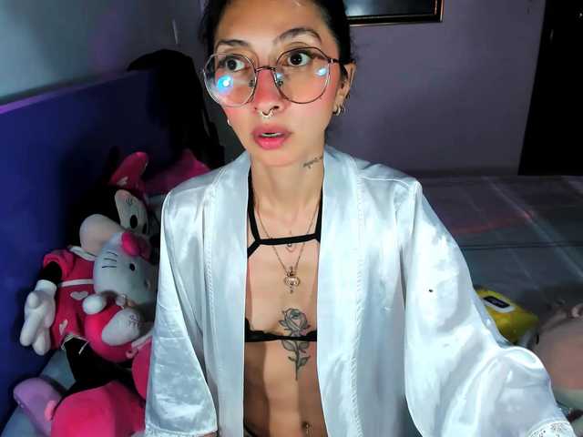 Anaislux live cam on BongaCams
