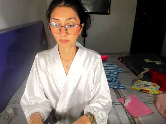 Anaisl_ux live webcam show