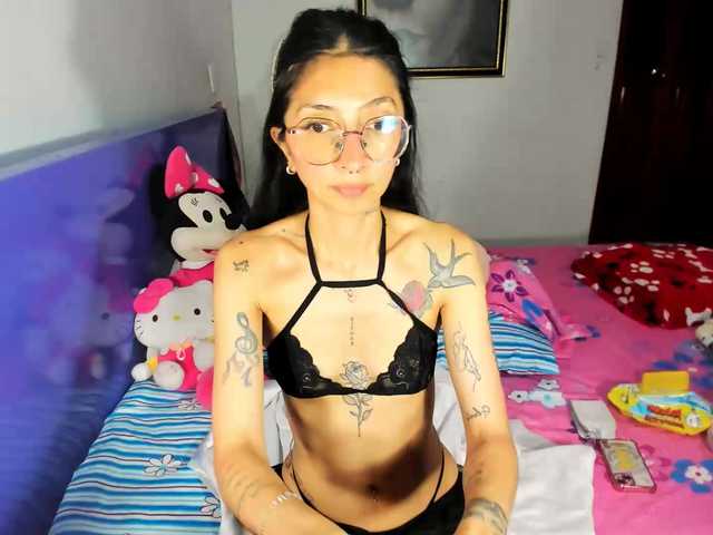 Anaislux live cam on BongaCams