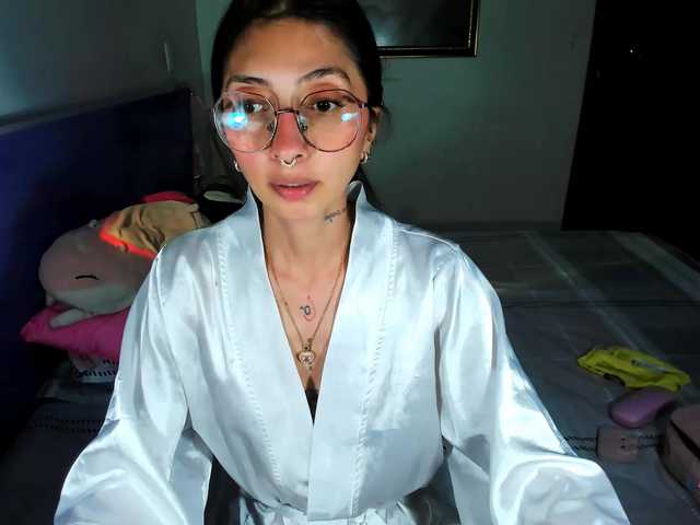 Anaislux live cam on BongaCams