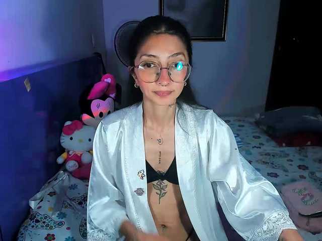 Anaislux live cam on BongaCams