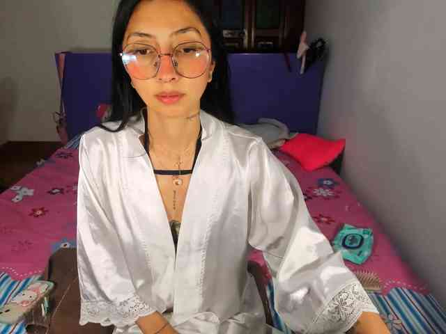 Anaisl_ux webcam