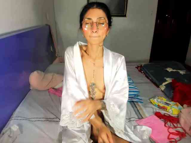 Anaisl_ux webcam