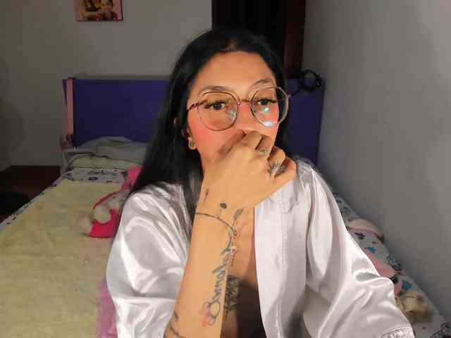 Anaisl_ux webcam