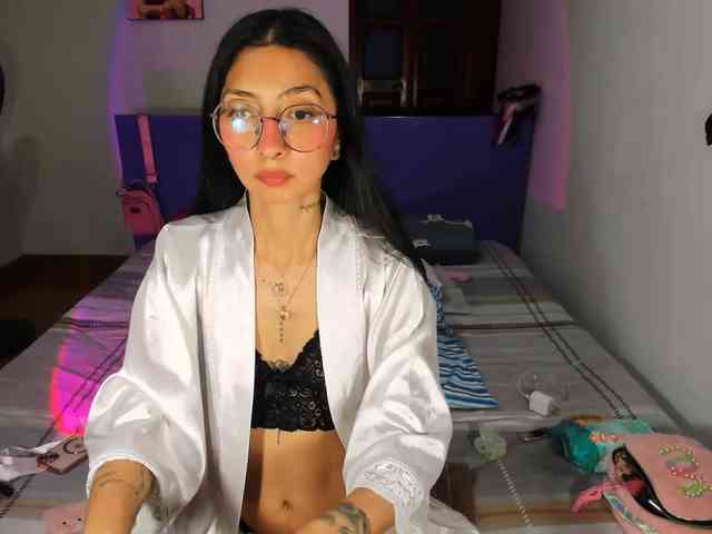 Anaisl_ux webcam