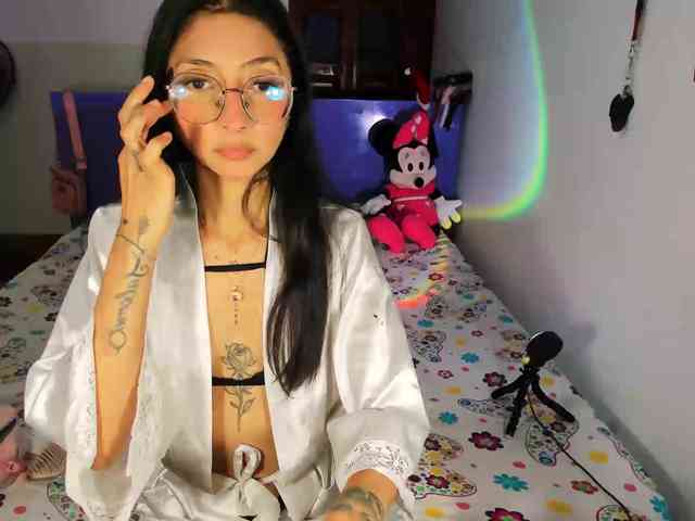 Anaisl_ux webcam