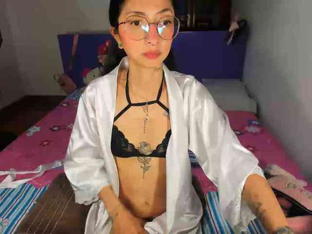 Anaisl_ux webcam