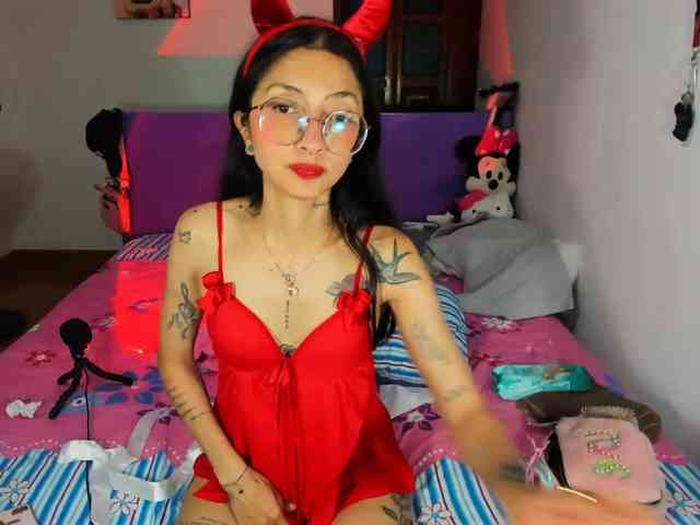 Anaisl_ux webcam