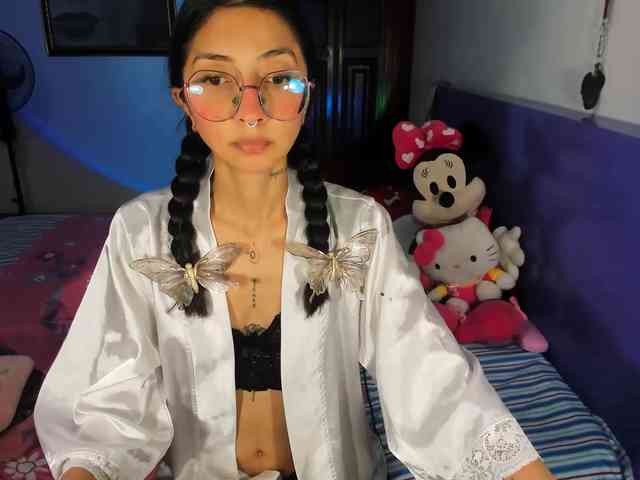 Anaisl_ux webcam