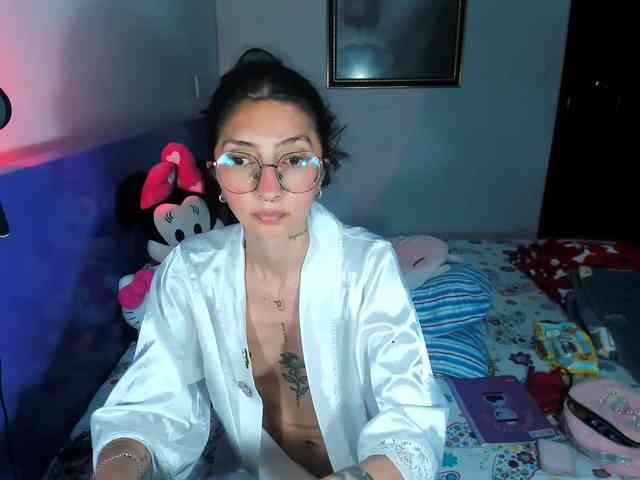 Anaisl_ux webcam