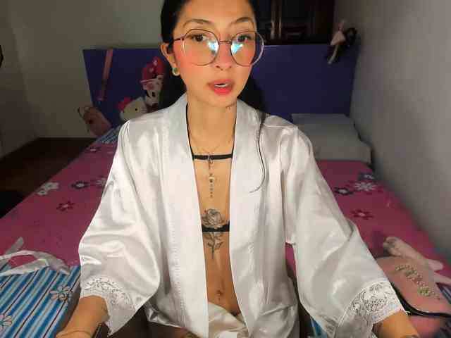 Anaisl_ux webcam