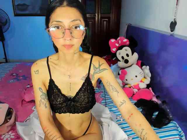 Anaisl_ux webcam