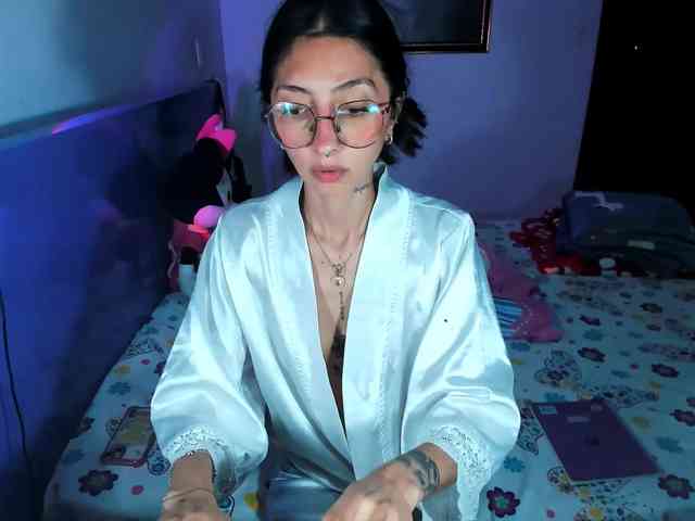 Anaisl_ux webcam
