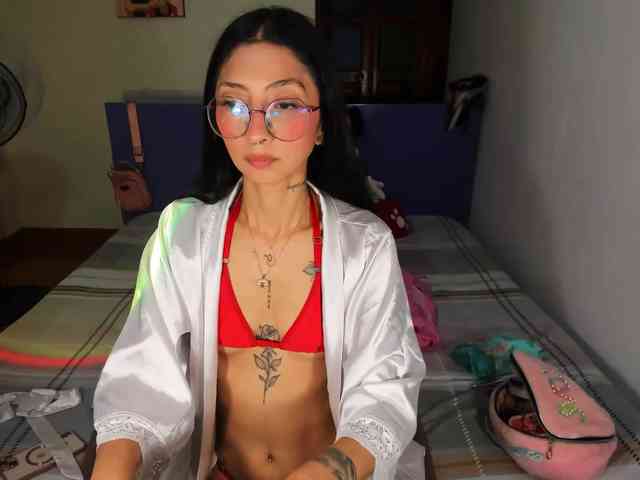 Anaisl_ux webcam