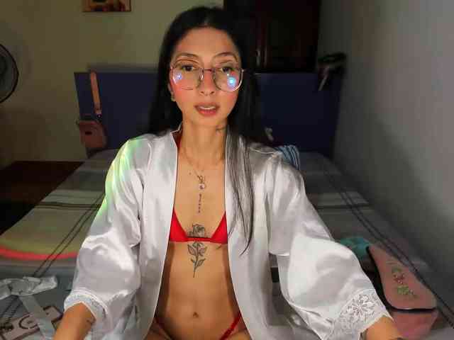 Anaisl_ux webcam