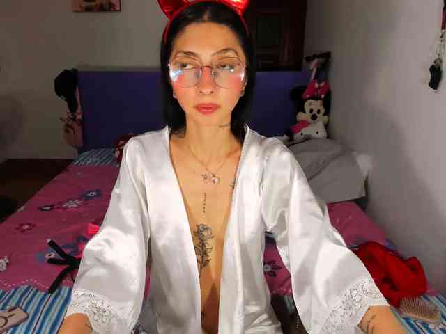 Anaisl_ux webcam
