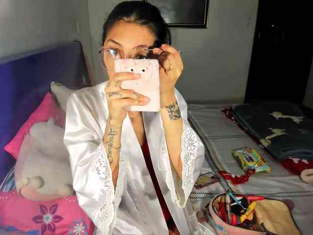 Anaisl_ux webcam