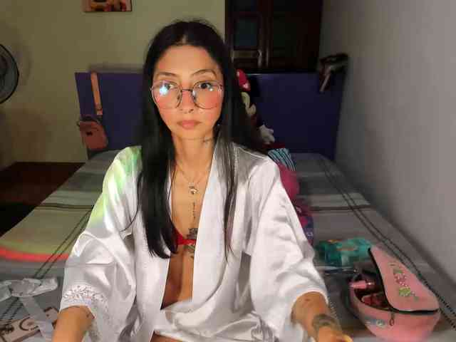 Anaisl_ux webcam