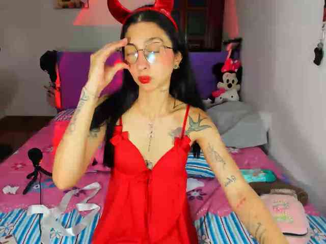 Anaisl_ux webcam