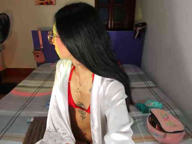 Anaisl_ux webcam