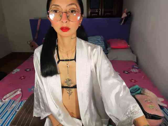 Anaisl_ux webcam