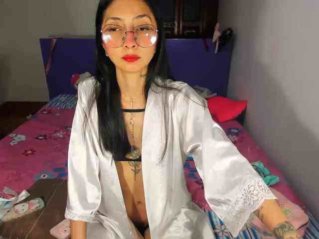 Anaisl_ux webcam