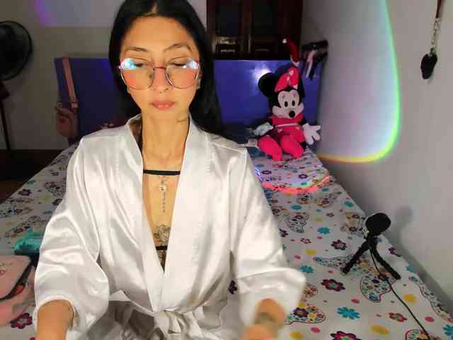 Anaisl_ux webcam