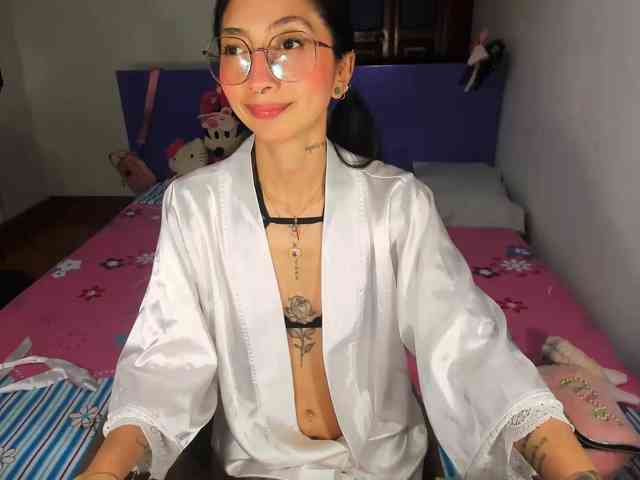 Anaisl_ux webcam